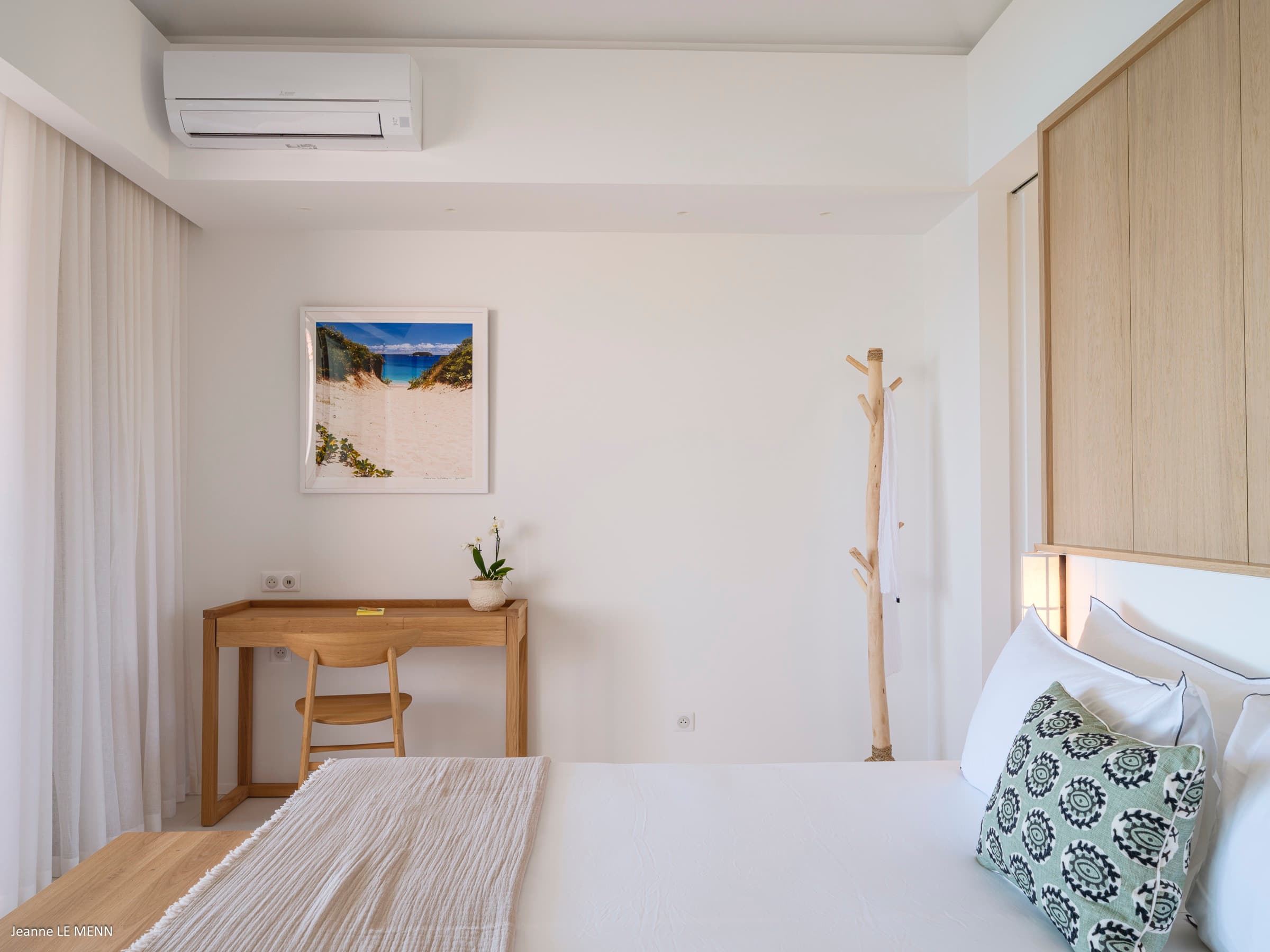 Second bedroom side view