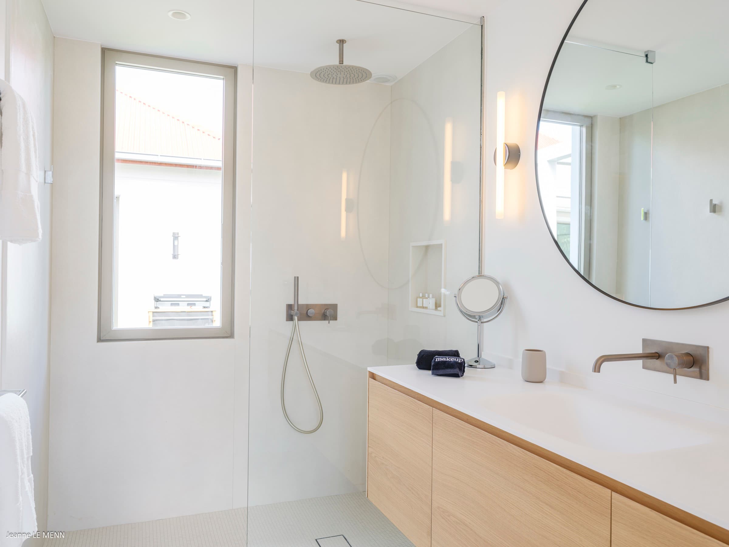 Third bedroom bathroom vanity detail